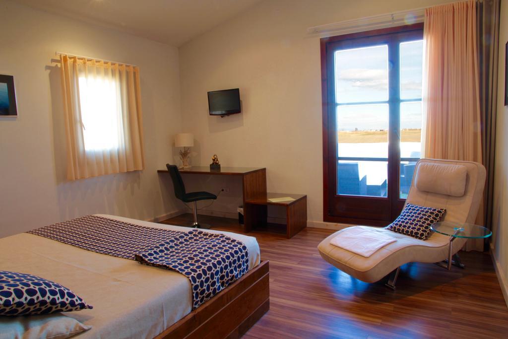 Hotel Mas Prades Deltebre Oda fotoğraf